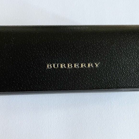 Burberry sunglasses - Picture 4 of 7